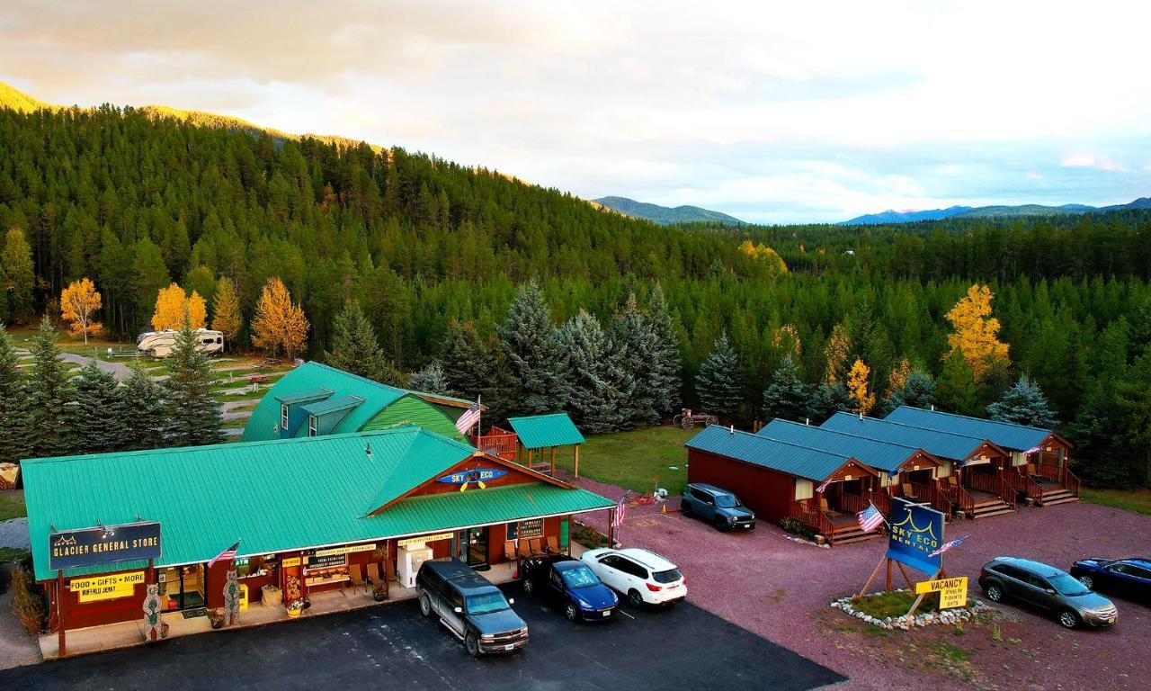 Sky Eco - Glacier General Store And Cabins Coram Exterior foto