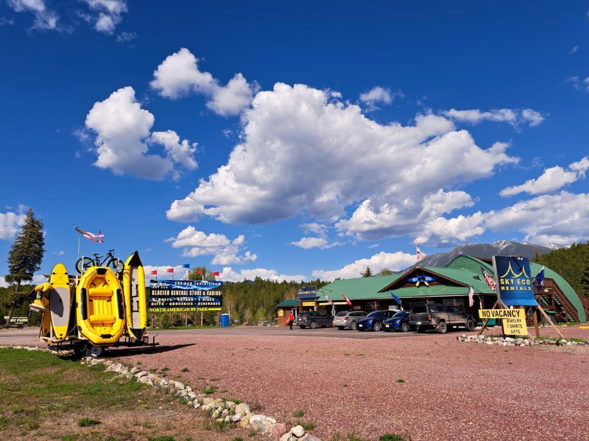 Sky Eco - Glacier General Store And Cabins Coram Exterior foto